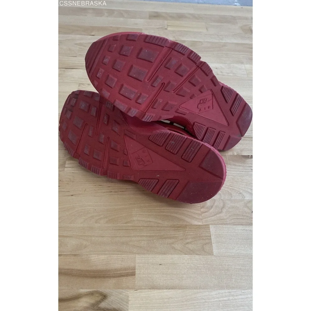 Nike Air Huarache Triple Red 318429-660 - Size 9.5‎